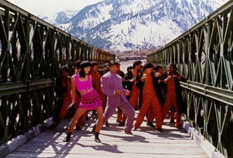 Sunil Shetty, Sonali Bendre