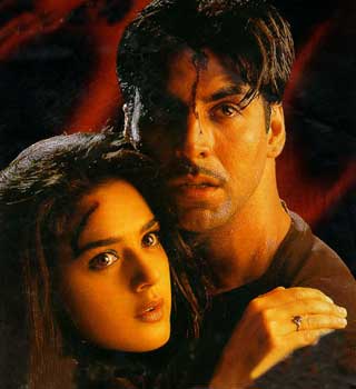 Akshay Kumar and Preity Zinta in Sangharsh