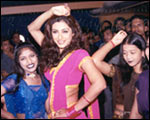 A still from Chandni Bar